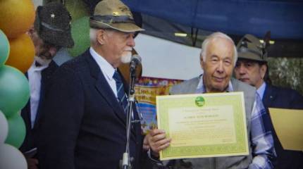 Кому аплодируют с того света Власов, Геббельс и Муссолини?