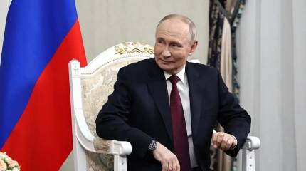 Подписывать любые документы с руководством Украины бессмысленно, — Путин