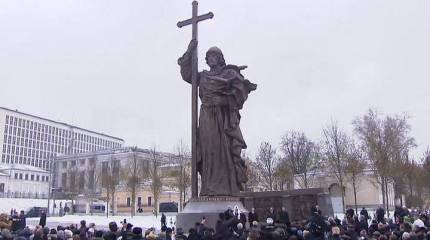 Мария Захарова ответила Порошенко на его "претензии" по поводу памятника князю Владимиру