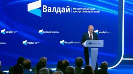 Личного состава в зоне СВО хватает, мобилизации в России не будет - Путин
