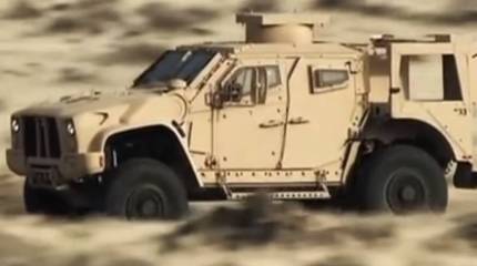 В США начали готовить водителей для грузовой версии JLTV