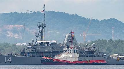 США стягивают к Ормузу тральщики в надежде зайти и разминировать пролив