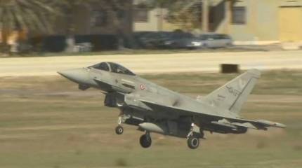 Италия решила запускать спутники в космос с помощью истребителей