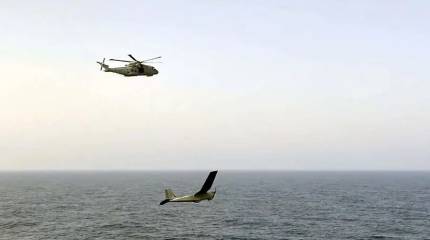 Вертолёт Merlin Mk2 британских ВМС впервые использовал БПЛА вместо бортового радара для разведки над Атлантикой