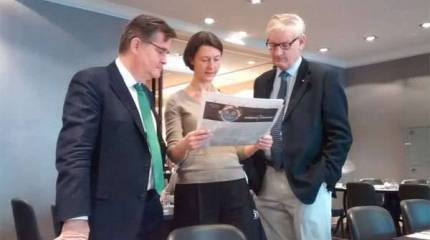 Сеятели "демократии" побывали в Москве, порадовав белоленточных червячков