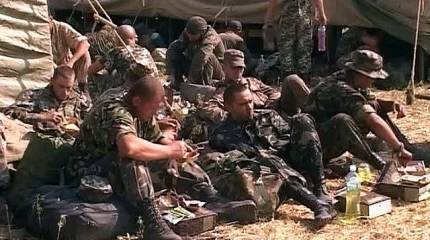 Вернувшиеся на родину украинские военнослужащие обвинили Россию в «показухе»