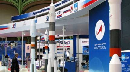 Роскосмос не планирует разрывать контракт с NASA по окололунной станции