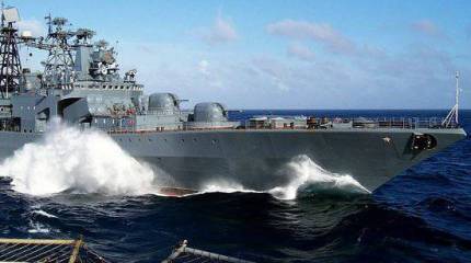 На учении «Римпак» артиллеристы БПК Адмирал Пантелеев» поразили быстроходную мишень, запущенную с американского фрегата