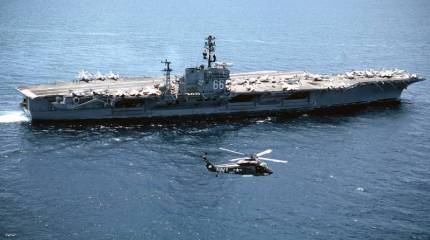 В Сети появилось фото тонущего авианосца «Америка»