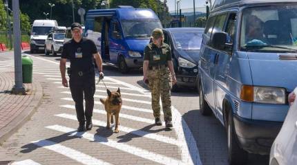 Украинские пограничники перестали выпускать из страны не годных к службе украинцев призывного возраста