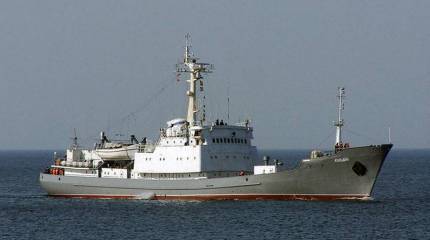 Разведывательный корабль "Кильдин" заступил на службу у берегов Сирии