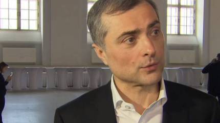 Песков прокомментировал статью Суркова о "политической машине Путина"