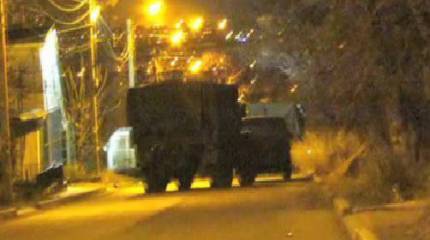 На дорогах Мариуполя подрываются украинские военные автомобили, а в порту разгружают австралийский уголь