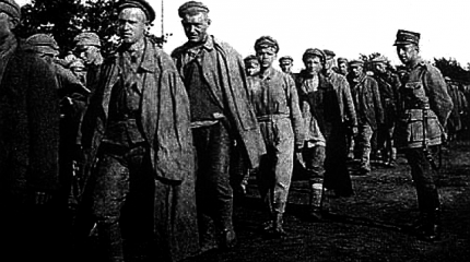 Польша отвергла предложение России установить памятник замученным красноармейцам в Кракове