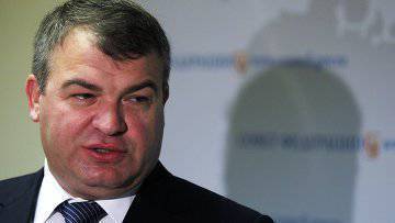 Большую часть военнослужащих армии будут обеспечивать питанием гражданские организации