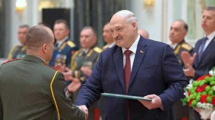 Лукашенко: Белоруссии есть чем ответить на гибридную войну Запада