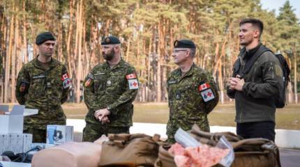 Канадские военные передали помощь Нацгвардии Украины и обменялись опытом с ВСУ