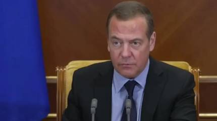 Медведев о недружественных странах ЕС: Нам нужно ненавидеть их так сильно, как умели наши предки