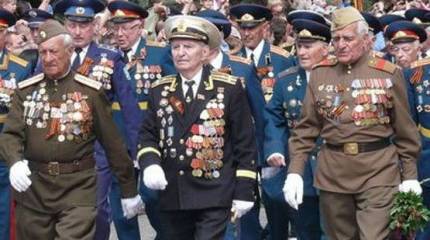 Харьковские чиновники "не рекомендуют" ветеранам ВОВ выходить на улицы города с георгиевскими лентами