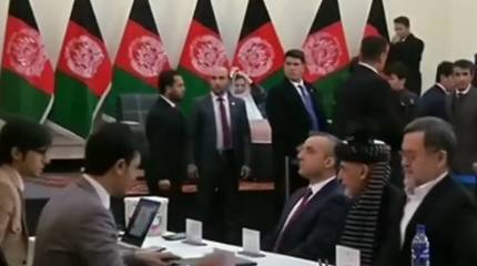 США начинают шестой раунд переговоров с афганскими талибами