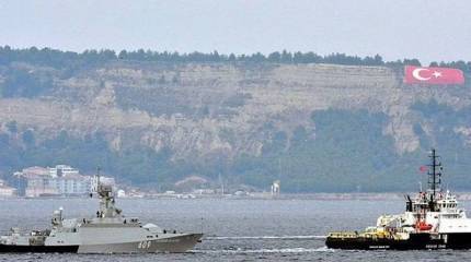 МРК "Вышний Волочек" возвращается из Средиземного моря на буксире