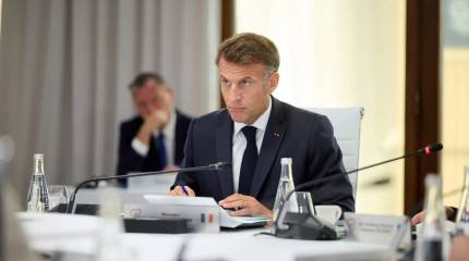 Макрон потребовал место за столом переговоров, несмотря на поддержку Киева