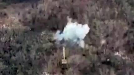 Показаны кадры уничтожения FPV-дроном автовышки ВСУ с установленным на ней ПТРК