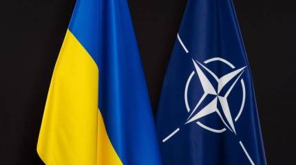 Министр обороны Болгарии заявил, что София поддержит вступление Украины в НАТО по ускоренной процедуре