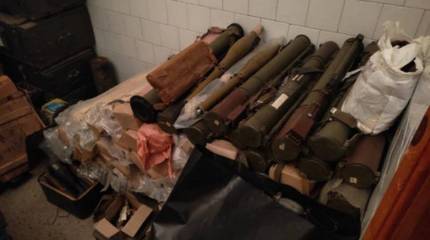 Готовили к продаже: На базе роты нацполиции Украины на Донбассе обнаружен склад с неучтённым оружием