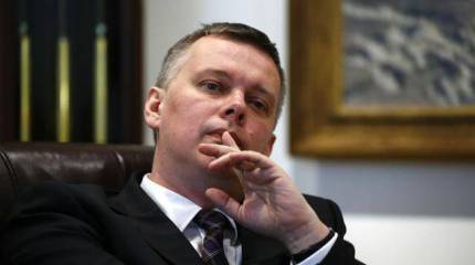 Доолландились: польский министр диктует условия Франции