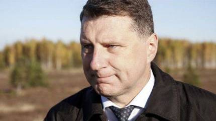 Министр обороны Латвии заявил о том, что с 2016 года в военных учениях будут задействованы студенты латвийских вузов