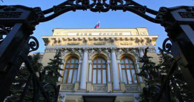 «Курсовая политика Центробанка и Минфина убивает российское производство»