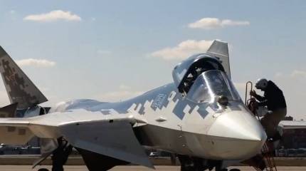 Индийцам покажут модель экспортной версии истребителя Су-57Э