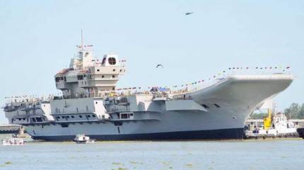 На авианосце Vikrant ВМС Индии успешно завершен монтаж светосигнальных систем российского разработчика