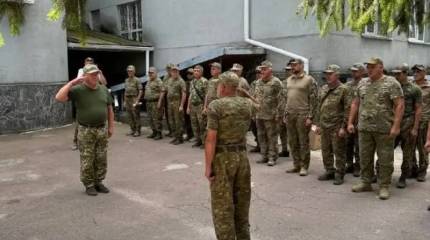 Депутат Рады: правительство Украины хочет лишить брони от призыва в ВСУ многих граждан страны