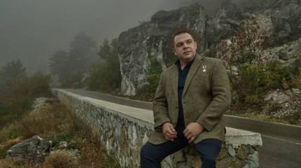 Во Внуково работает фотовыставка «Герои России, какими их не видел никто»