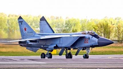 Сверхбыстрый убийца: высотный перехватчик МиГ-31 за 60 секунд