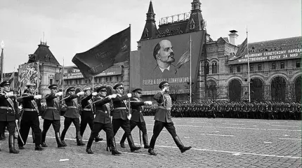 Как проходили парады 9 мая в СССР