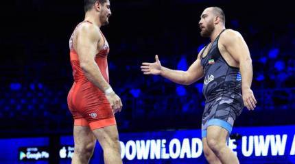 На чемпионате мира по спортивной борьбе  россиян и украинцев попросили отказаться от традиционного рукопожатия