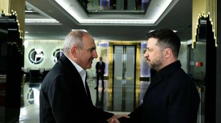 Зеленский, Ереван и угроза параду