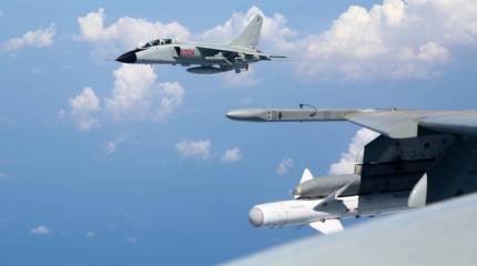 НОАК представила новый истребитель-бомбардировщик JH-7A2