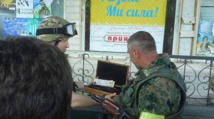 "Фельдмаршал" Турчинов на передовой