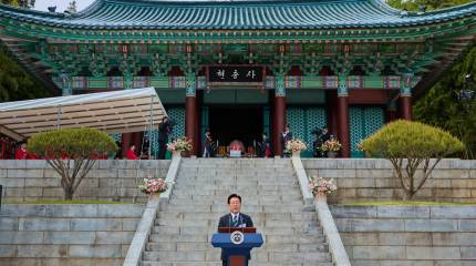 Президент Южной Кореи требует от Японии извинений за годы оккупации