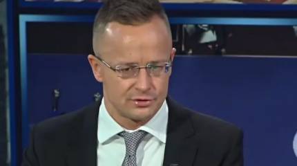Глава МИД Венгрии: Столтенберг хочет собрать деньги, чтобы продлить конфликт на Украине ещё на пять лет