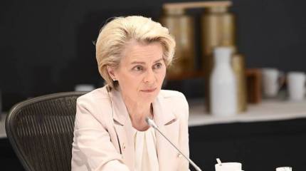 Экс-министр финансов Греции обвинил председателя Еврокомиссии в пособничестве военным преступлениям