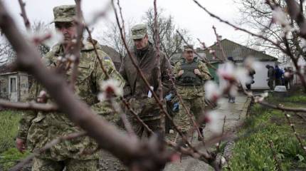 Военные дипломаты США побывали в зоне АТО