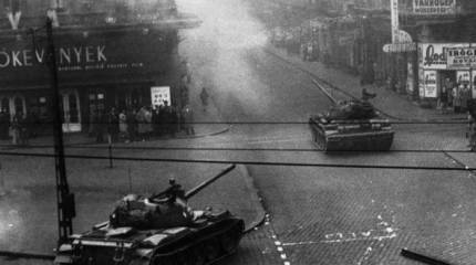Советские танки в Будапеште