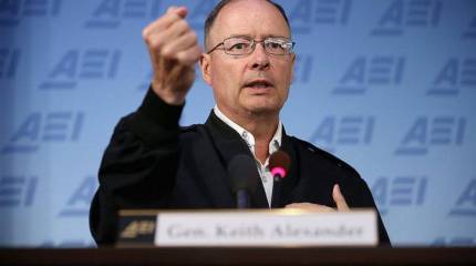 Хакеров зовут на госслужбу