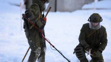 Белорусские сапёры получили новые защитные костюмы «Сокол»