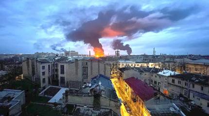 После массированной атаки «Гераней» в порту Рени до сих пор тушат пожары